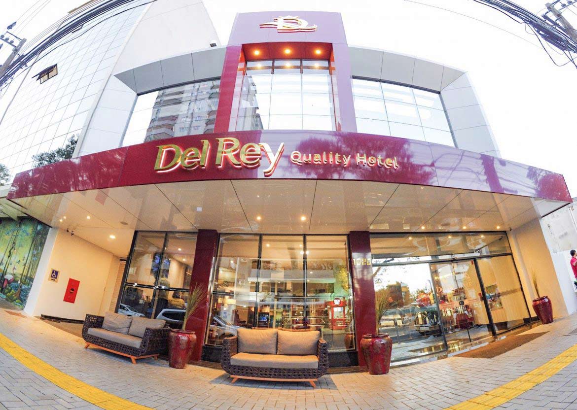 Current facade of the Del Rey Quality Hotel